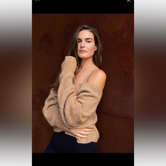 Aritiza The Group By Babaton Tessin Sweater - Picture 3 of 7